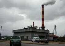 fábrica clandestina de placas para veículos