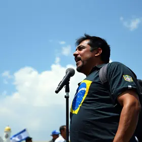 Tarcísio e Flávio Bolsonaro