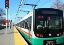 trem da Linha 5-Lilás